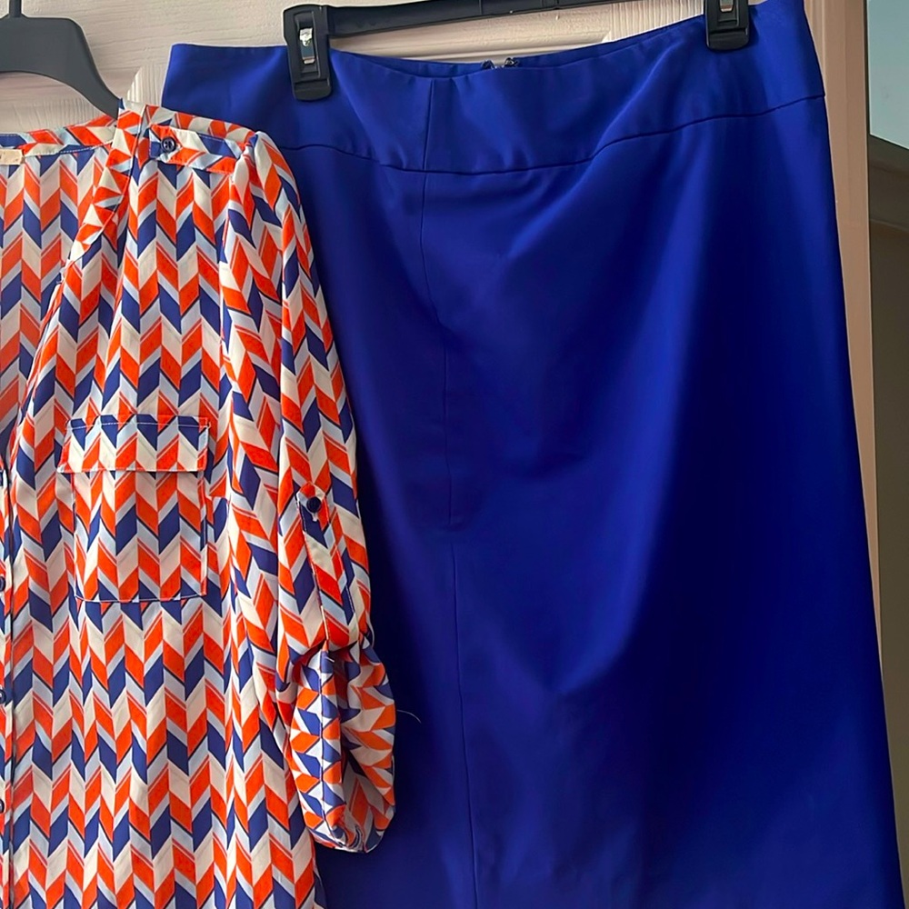 Liz Claiborne skirt 12 royal blue